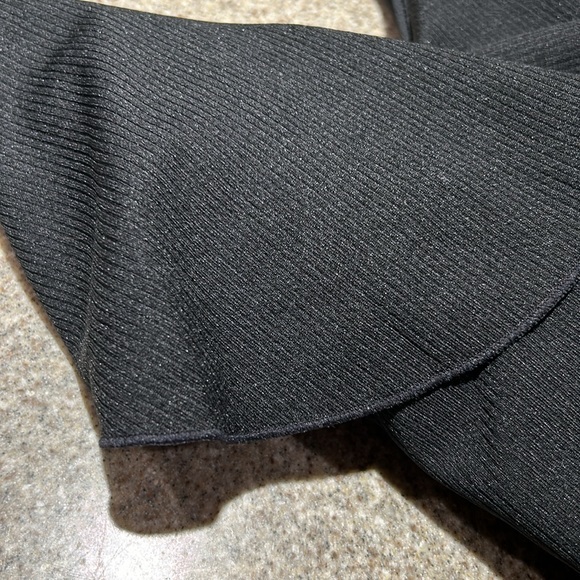 V Neck Front Ruffle Ribbed Texture One Piece Swimsuit Women size M - Picture 7 of 11